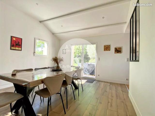 Maison 8 pièces 138 m²