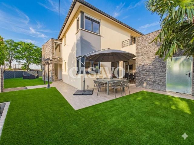 Maison 8 pièces 138 m²