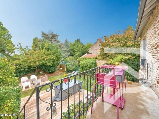 Maison 8 pièces 138 m²