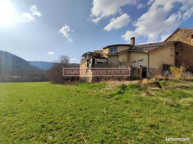 Maison 8 pièces 139 m²