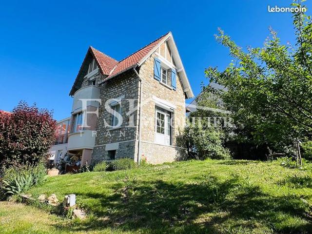Maison 8 pièces 139 m²