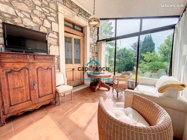 Maison 8 pièces 139 m²