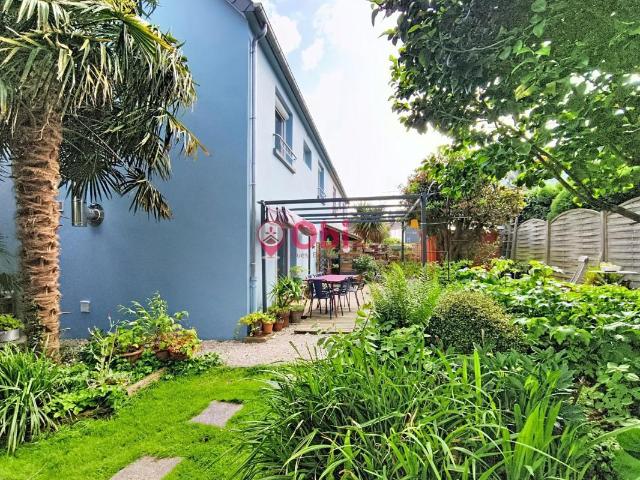 Maison 8 pièces 130 m²