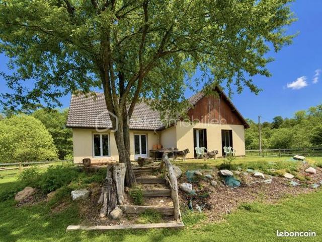 Maison 8 pièces 130 m²