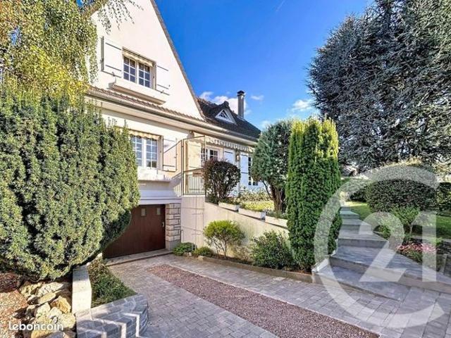 Maison 8 pièces 130 m²