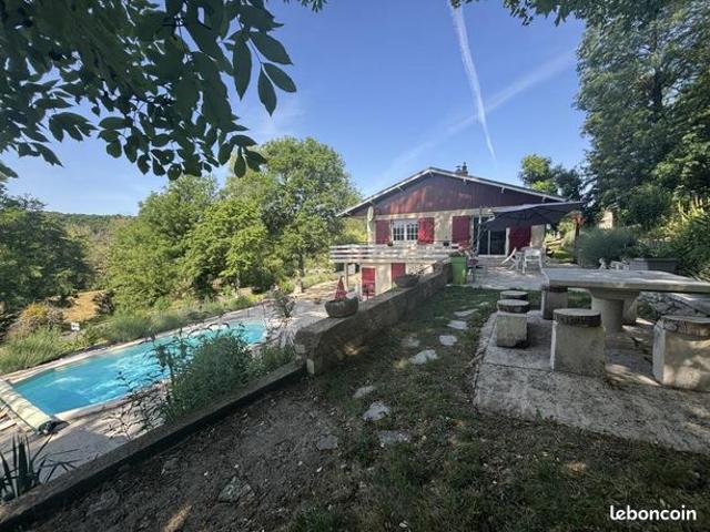 Maison 8 pièces 130 m²