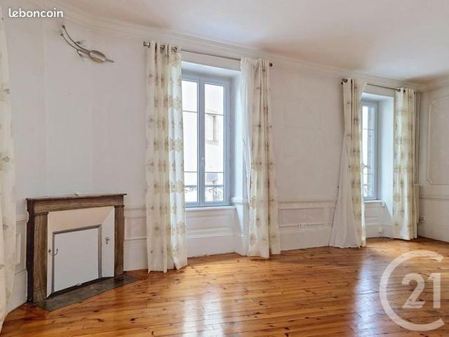 Maison 8 pièces 130 m²