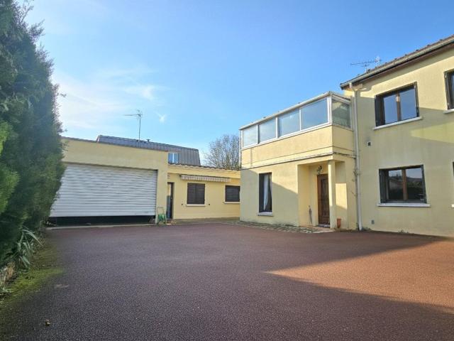 Maison 8 pièces 130 m²