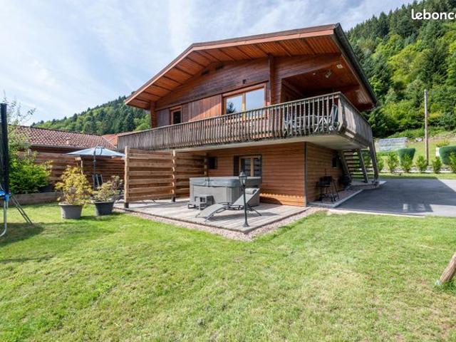Maison 8 pièces 130 m²