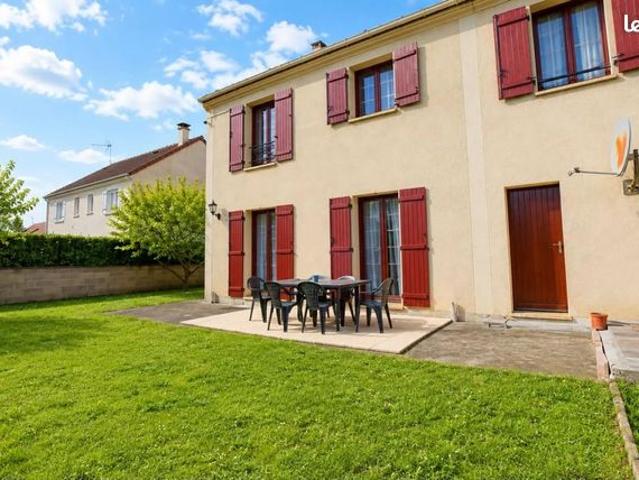 Maison 8 pièces 130 m²