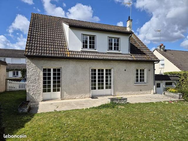 Maison 8 pièces 130 m²