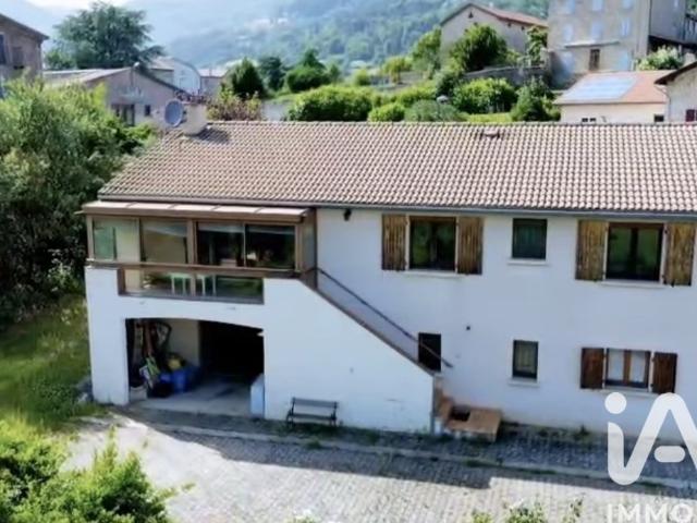 Maison 8 pièces 130 m²