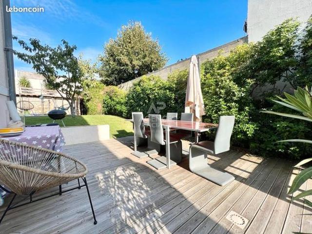 Maison 8 pièces 130 m²