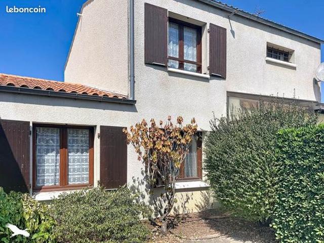 Maison 8 pièces 131 m²