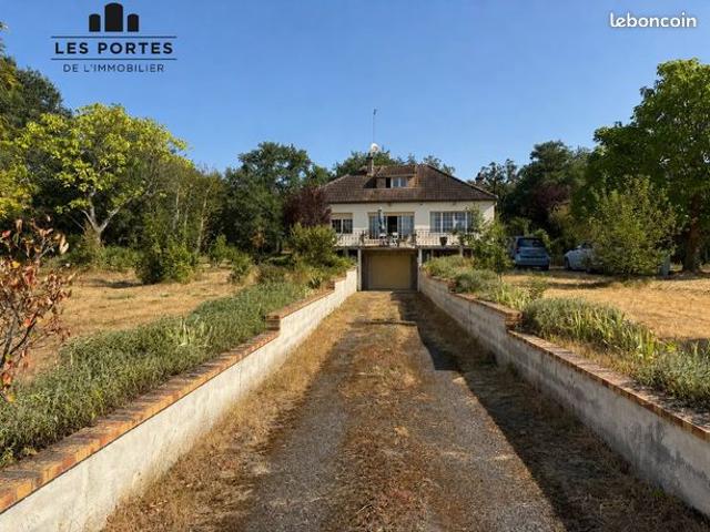 Maison 8 pièces 132 m²