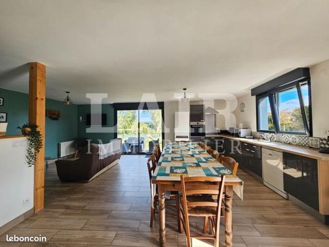 Maison 8 pièces 133 m²