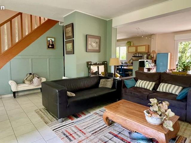 Maison 8 pièces 133 m²