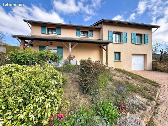 Maison 8 pièces 144 m²