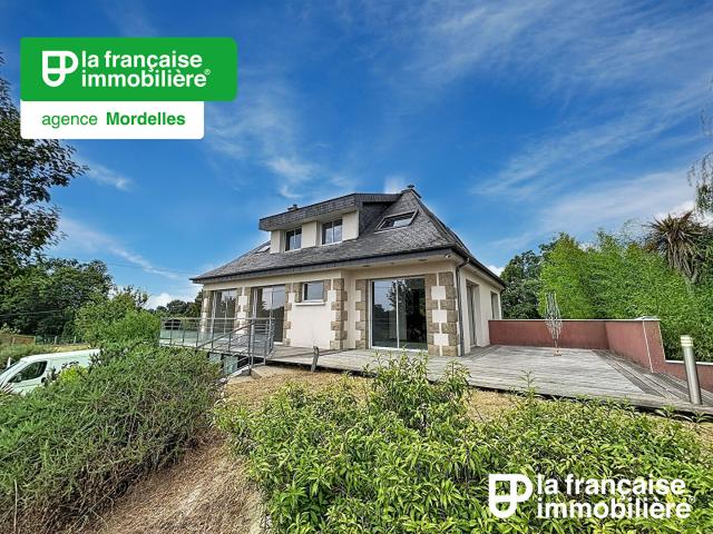 Maison 8 pièces 144 m²