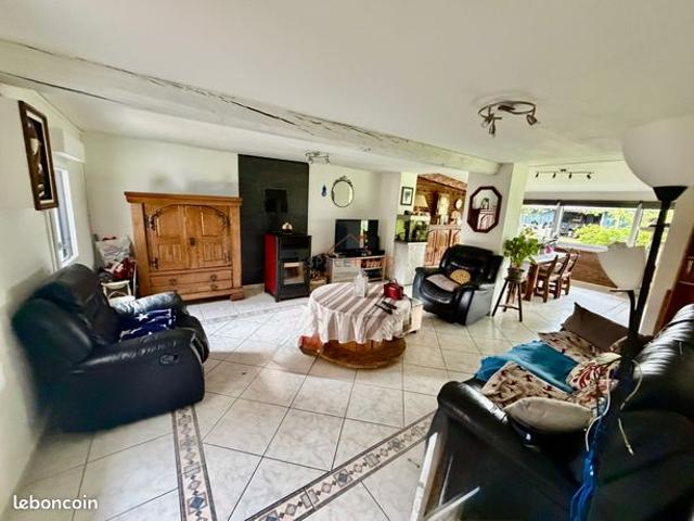 Maison 8 pièces 144 m²