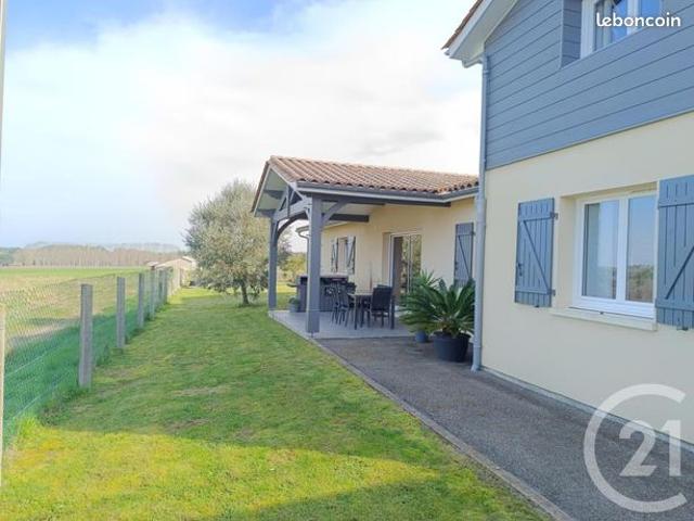 Maison 8 pièces 144 m²