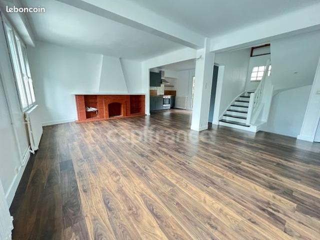 Maison 8 pièces 144 m²