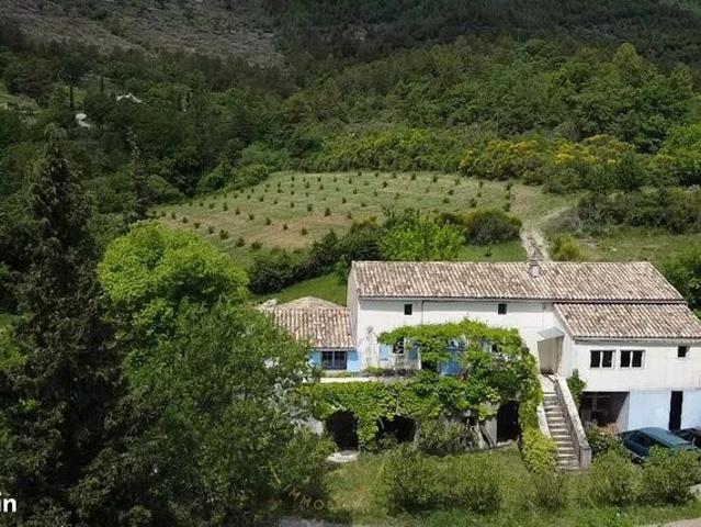 Maison 8 pièces 145 m²