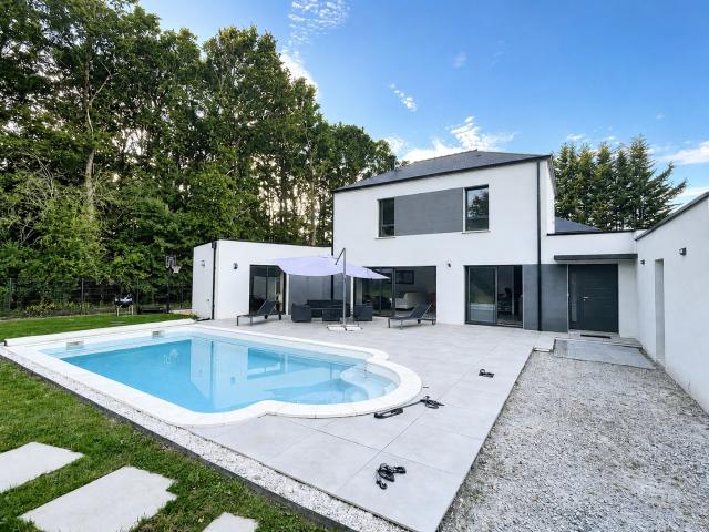 Maison 8 pièces 145 m²