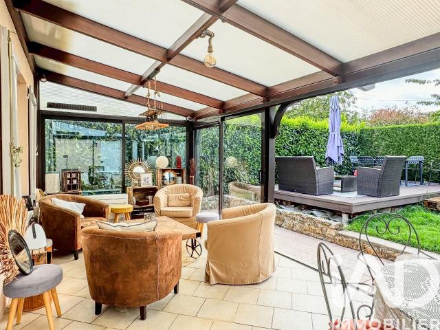 Maison 8 pièces 145 m²