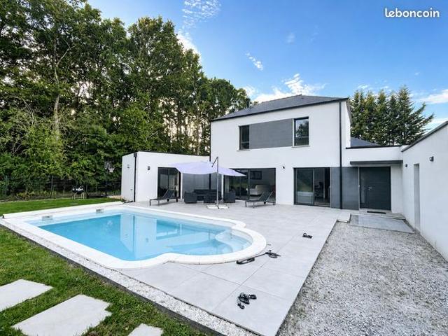 Maison 8 pièces 145 m²