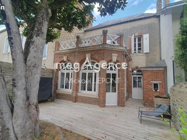 Maison 8 pièces 145 m²