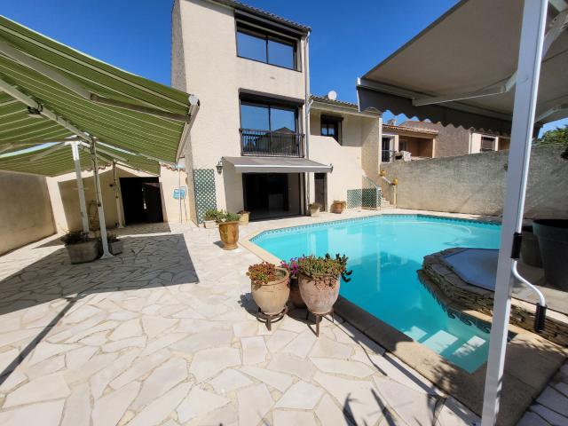 Maison 8 pièces 145 m²
