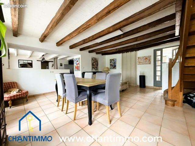 Maison 8 pièces 145 m²