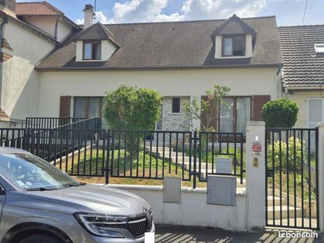 Maison 8 pièces 145 m²