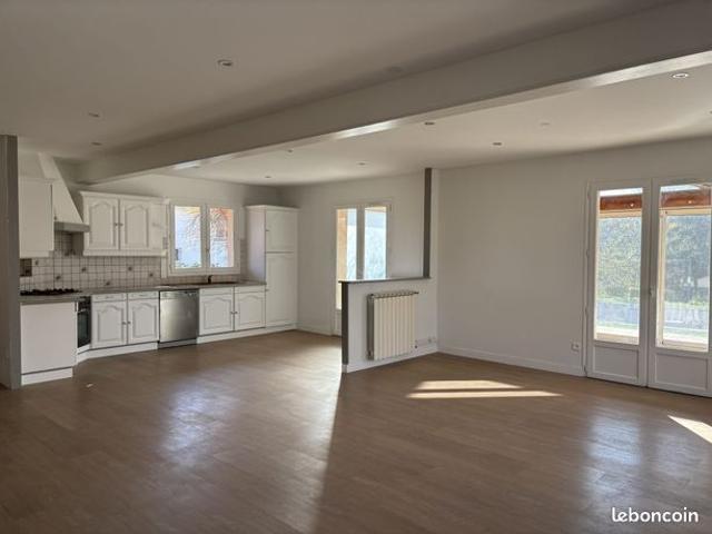 Maison 8 pièces 145 m²