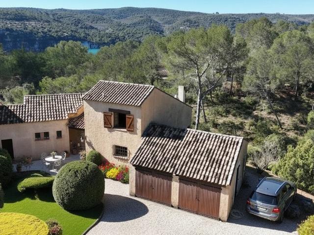 Maison 8 pièces 145 m²