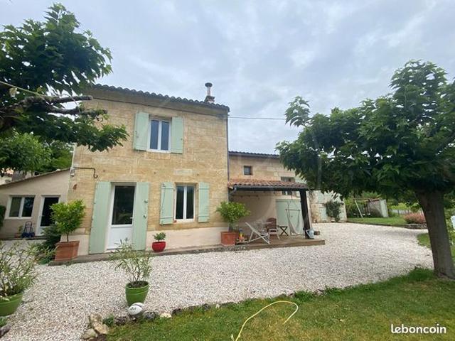 Maison 8 pièces 145 m²