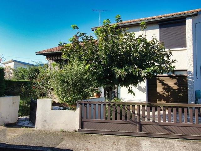 Maison 8 pièces 145 m²