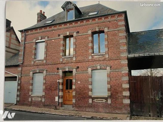 Maison 8 pièces 145 m²
