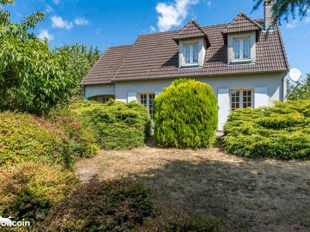 Maison 8 pièces 145 m²