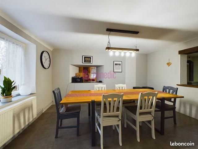 Maison 8 pièces 146 m²