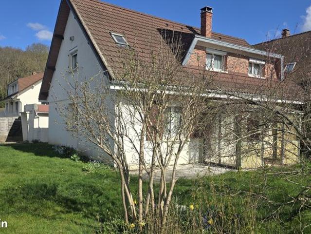 Maison 8 pièces 146 m²