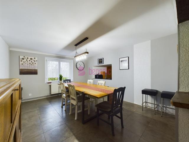 Maison 8 pièces 146 m²