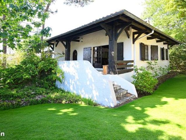 Villa 8 pièces 146 m²