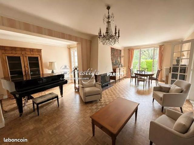 Maison 8 pièces 146 m²
