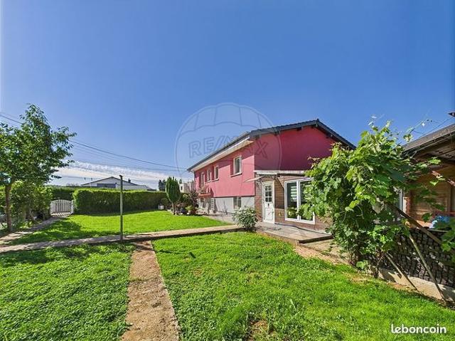 Maison 8 pièces 146 m²