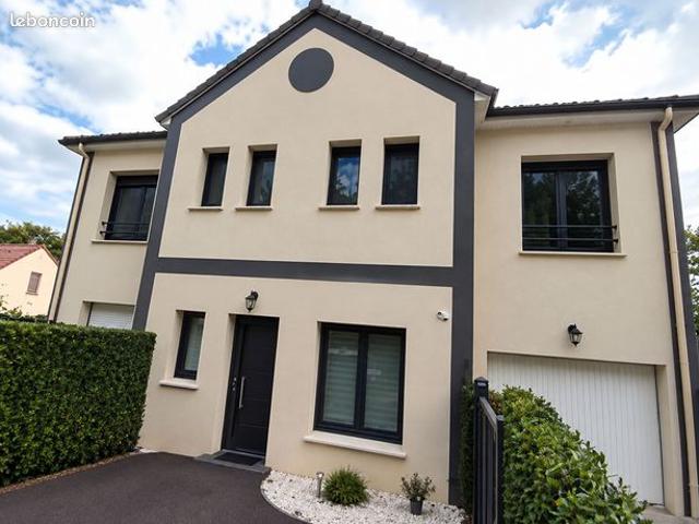 Maison 8 pièces 146 m²