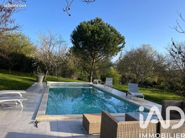 Maison 8 pièces 146 m²