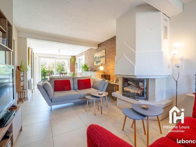 Maison 8 pièces 146 m²