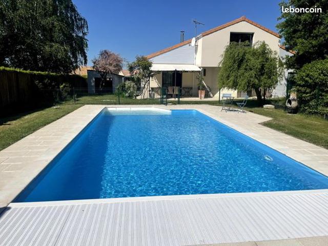 Maison 8 pièces 146 m²